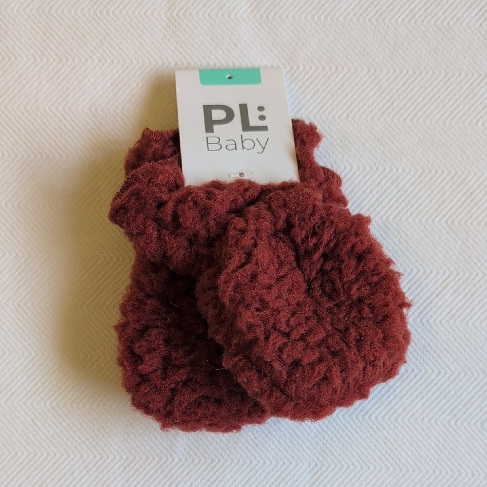 NEW petit lem baby fluffy fleece infant mitts 9 months unisex
